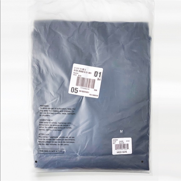 *SOLD* Fear Of God Essentials Photo Long Sleeve - Picture 4 of 4